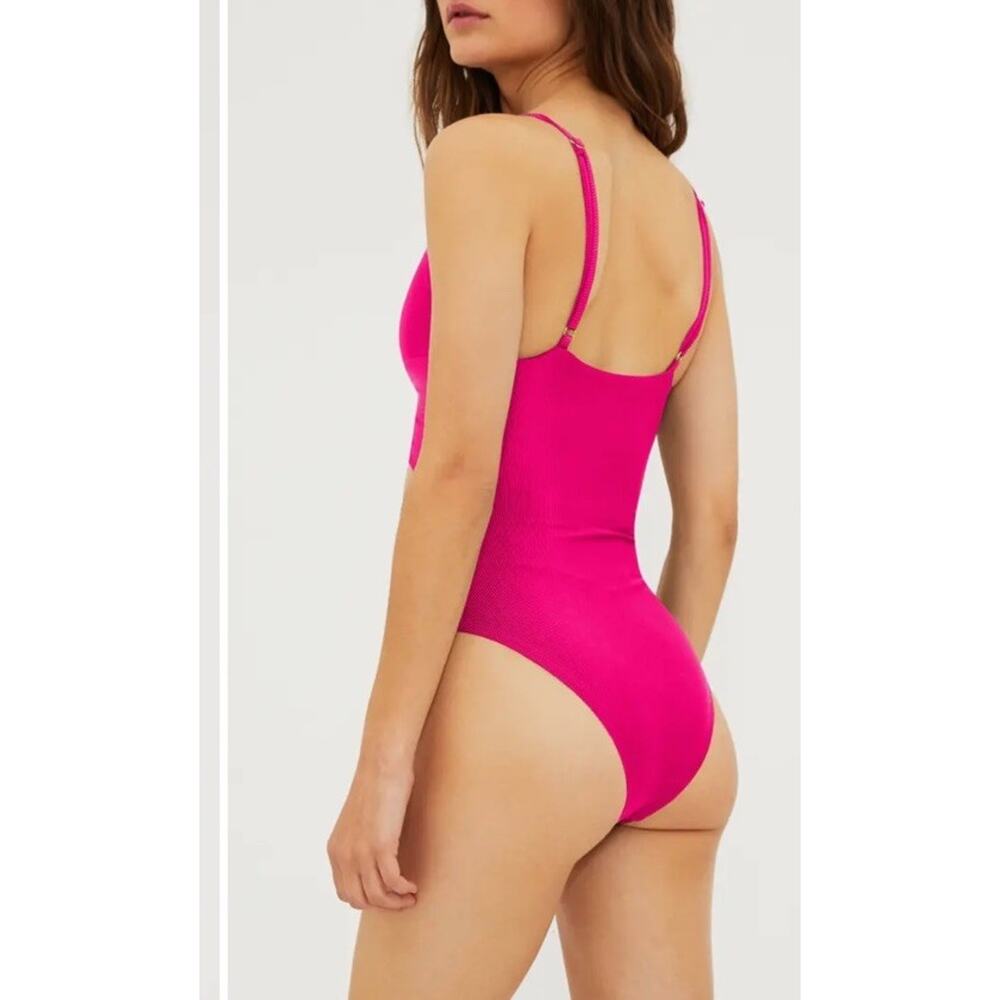 Beach Riot Annalisa Textured One-Piece Swimsuit Beach Riot Raspberry - Picture 2 of 16